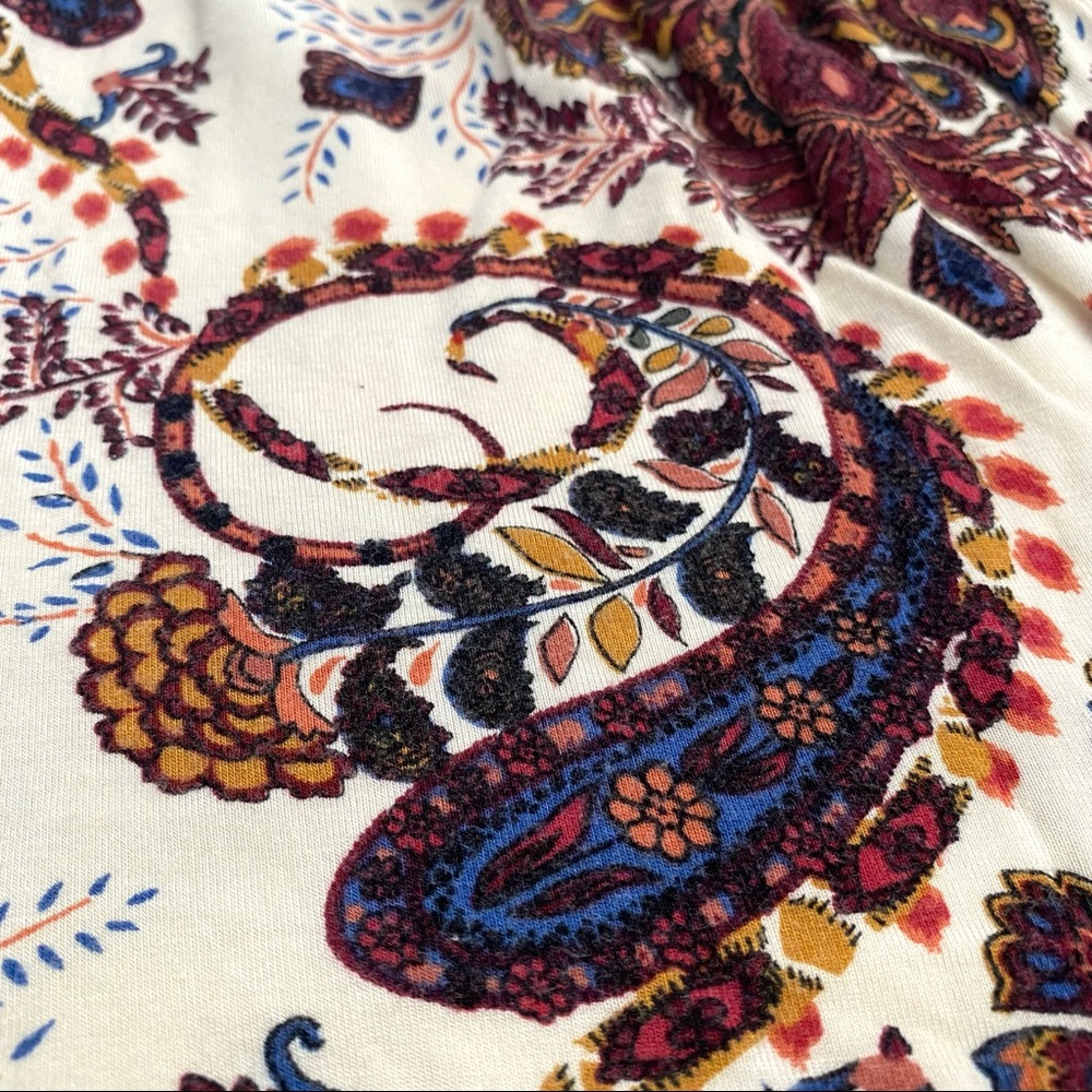VENUS Cream & Burgundy Paisley Floral Deep V-neck Prairie Hippie Top - Picture 8 of 10
